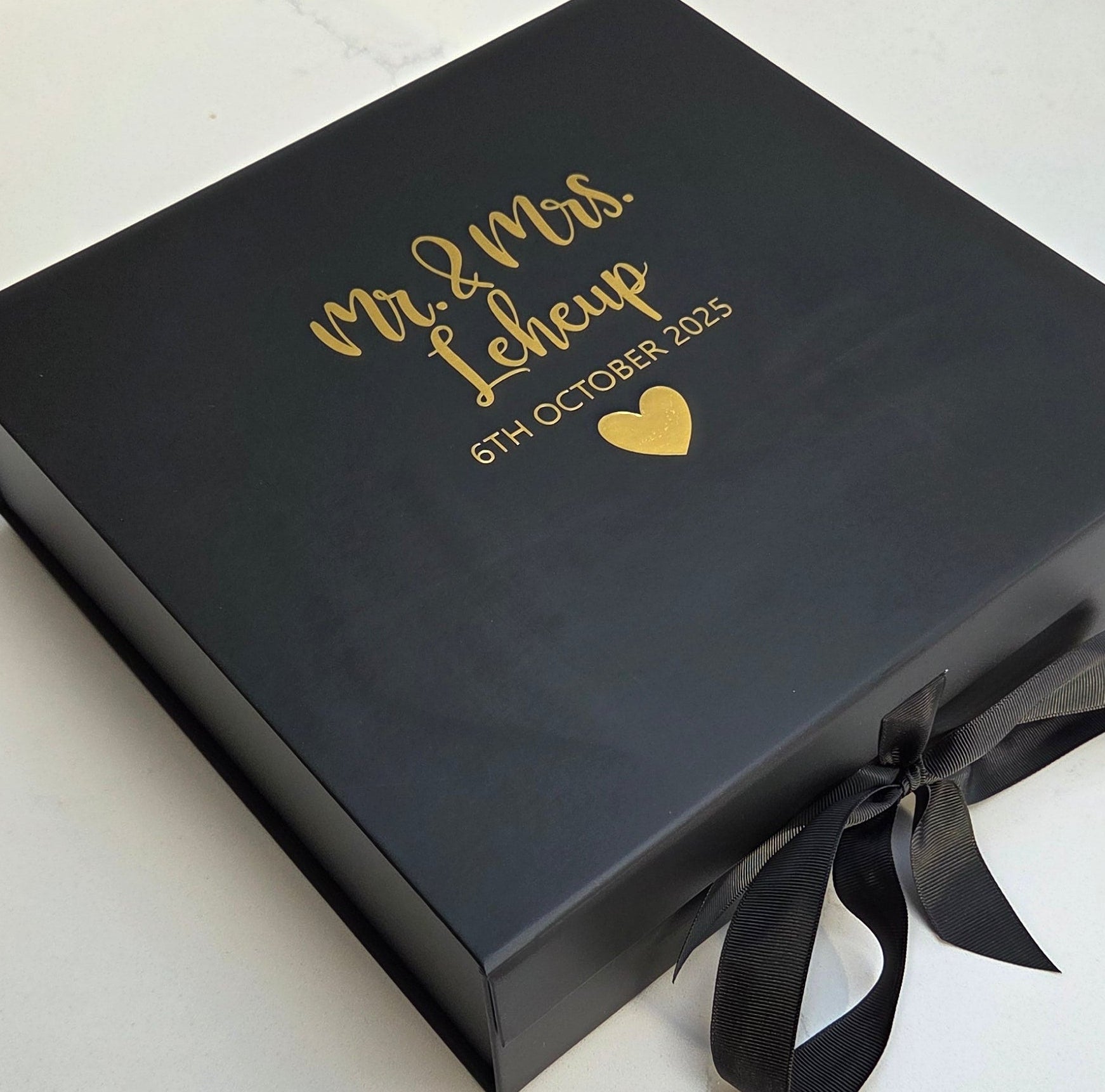 Personalised wedding memory box - Mr and Mrs keepsake box - Card box